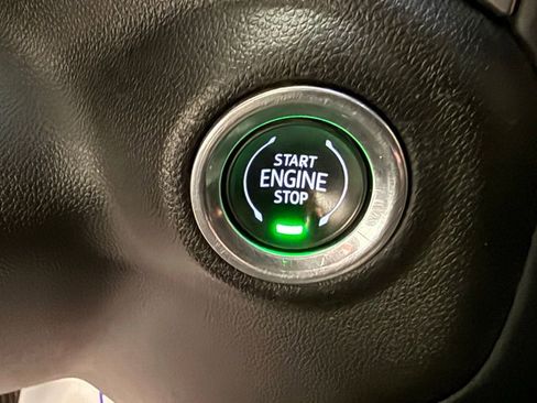 Used 2020 Chevrolet Silverado 1500 RST image 33