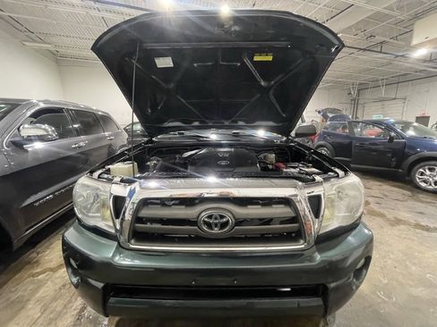 Used 2010 Toyota Tacoma Base image 39