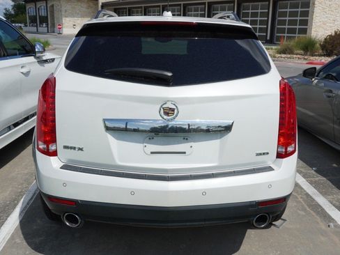 Used 2016 Cadillac SRX Luxury w/ Driver Awareness Package FWD image 6