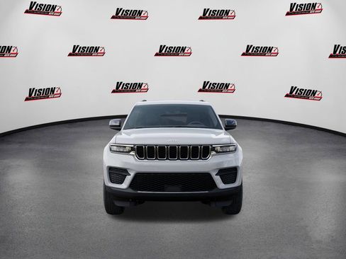 New 2025 Jeep Grand Cherokee Laredo w/ Luxury Tech Group I image 6