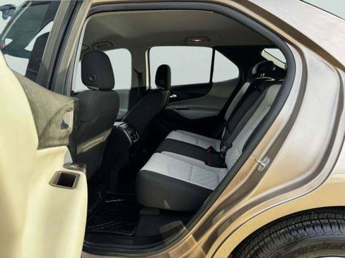 Used 2018 Chevrolet Equinox LS FWD image 36