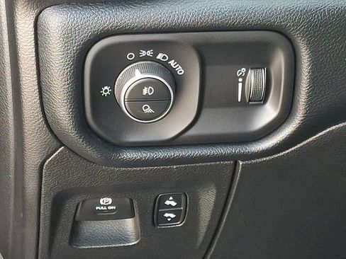 Used 2020 RAM 1500 Big Horn AWD/4WD image 24