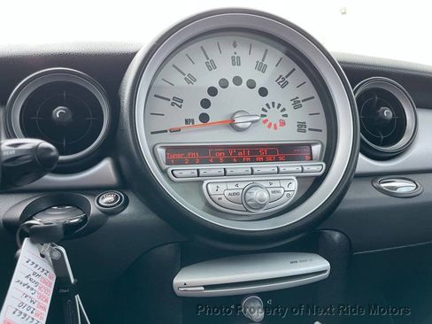 Used 2010 MINI Cooper Hardtop image 20