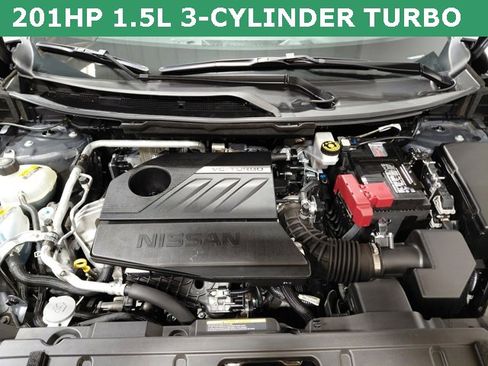 Used 2025 Nissan Rogue SV image 9