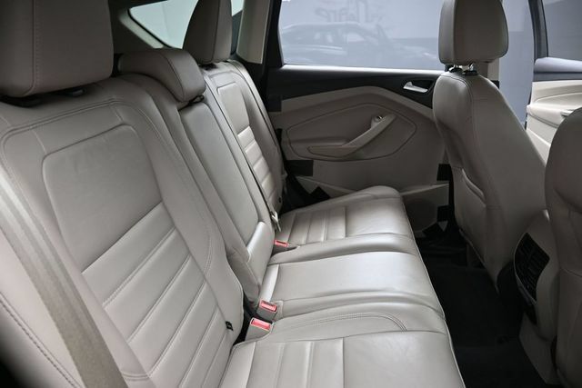 Used 2017 Ford Escape Titanium FWD image 28