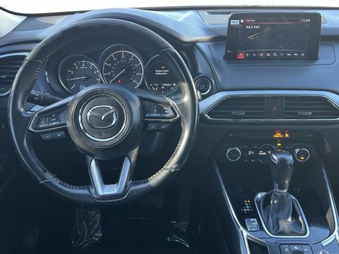 Used 2018 MAZDA CX-9 Touring image 23
