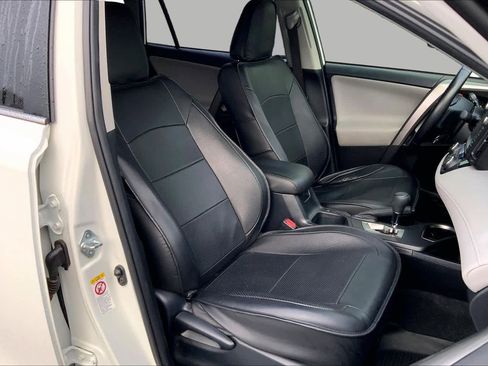 Used 2017 Toyota RAV4 XLE FWD image 9