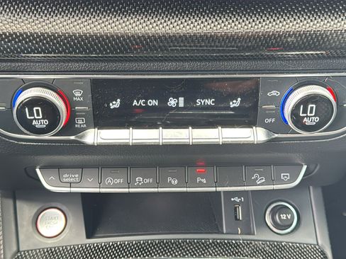 Used 2024 Audi SQ5 Prestige image 20