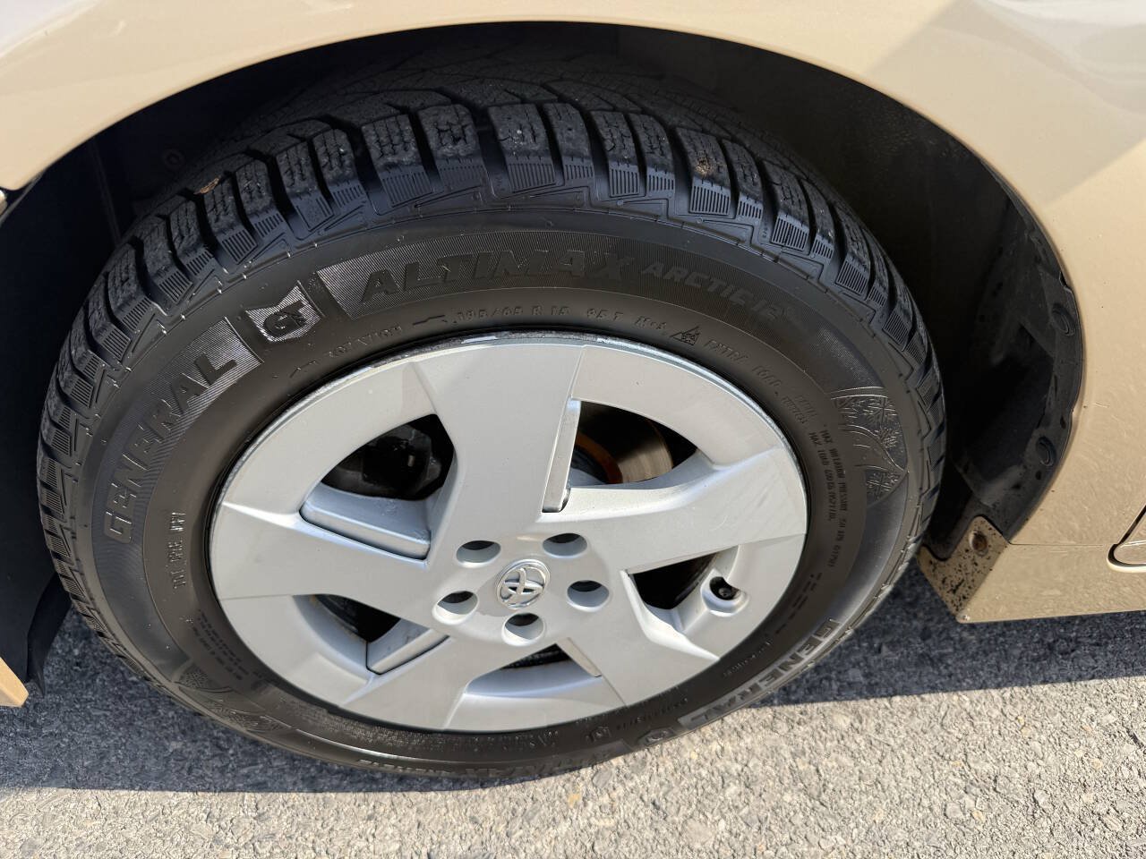 Used 2010 Toyota Prius Three FWD image 15