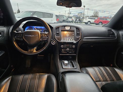 Used 2016 Chrysler 300 S w/ 300S Premium Group image 3