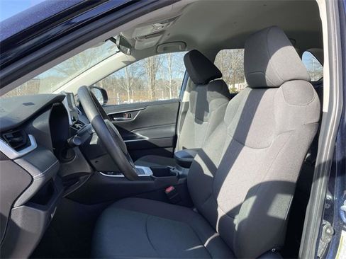 Used 2024 Toyota RAV4 XLE image 19