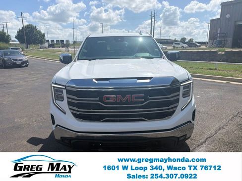 Used 2025 GMC Sierra 1500 SLT RWD image 8