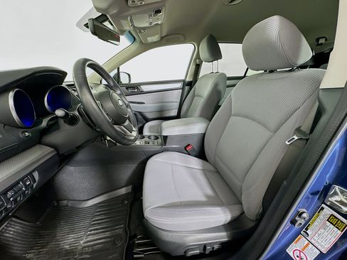 Used 2019 Subaru Outback 2.5i Premium image 13