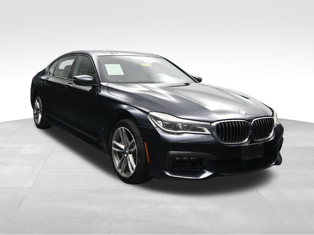 Used 2017 BMW 750i xDrive AWD/4WD image 7