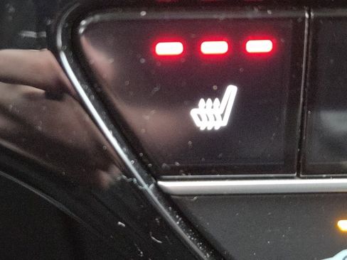 Used 2023 Honda CR-V EX-L image 6