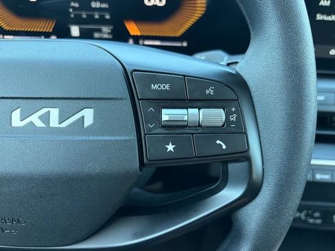 Certified 2025 Kia K4 FWD image 15