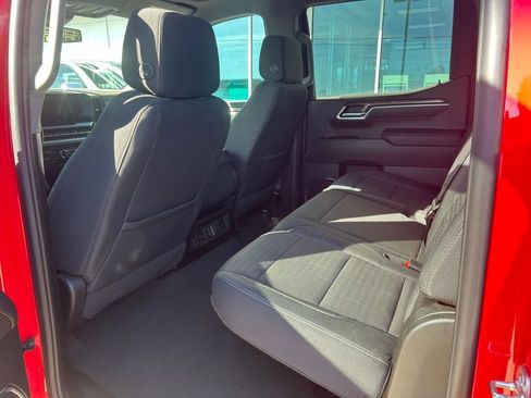 Used 2025 Chevrolet Silverado 1500 LT image 8