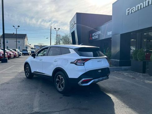 Used 2025 Kia Sportage LX image 5