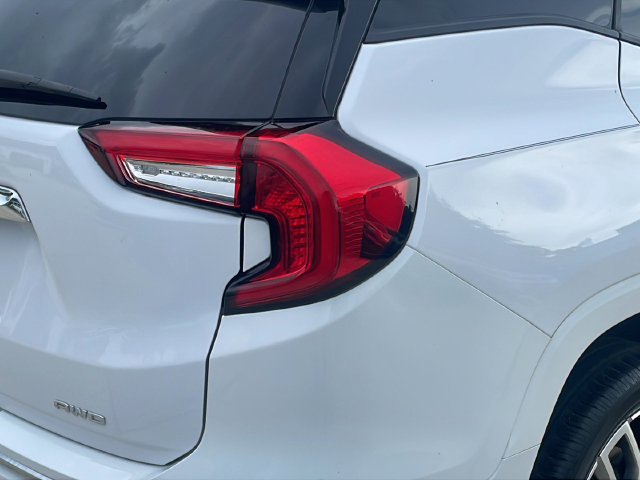 Used 2023 GMC Terrain Denali AWD/4WD image 34