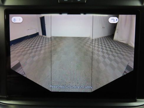 Used 2025 Ford F250 Lariat w/ Lariat Ultimate Package image 18