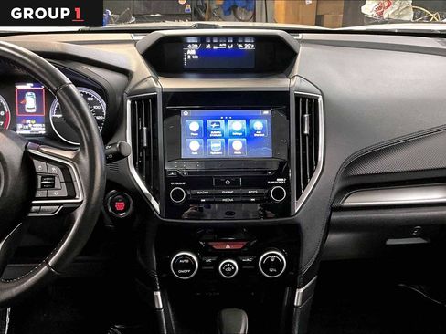 Used 2023 Subaru Forester Premium image 7