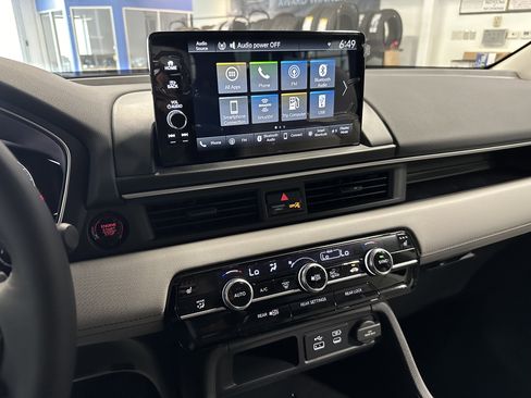 New 2025 Honda Pilot EX-L image 13