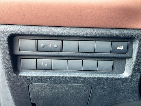 New 2025 Mitsubishi Outlander SEL image 10