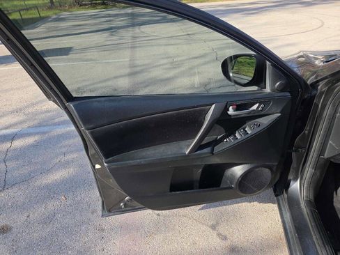 Used 2012 MAZDA MAZDA3 i Touring image 14