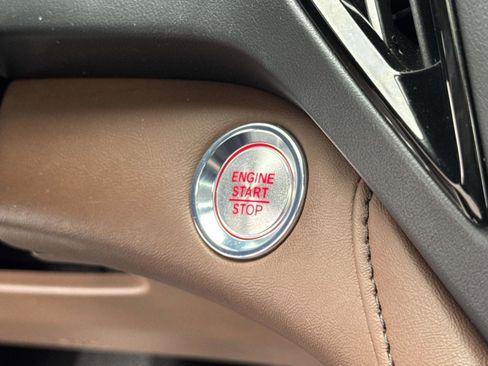 Used 2024 Acura RDX SH-AWD w/ Technology Package image 10