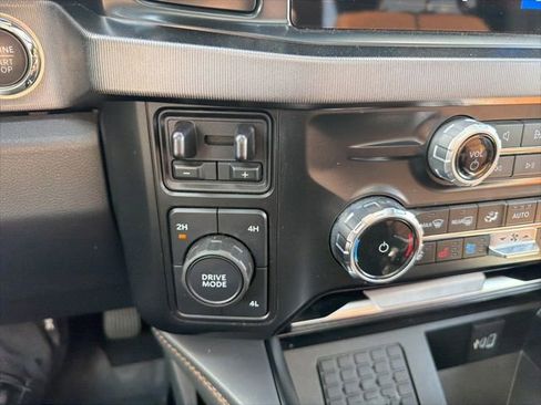 Used 2024 Ford F450 Platinum w/ FX4 Off-Road Package image 27