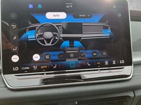 New 2026 Volkswagen Tiguan SE R-Line image 9