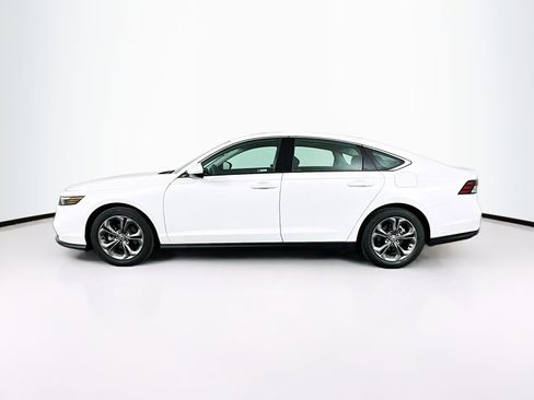Used 2024 Honda Accord EX image 4