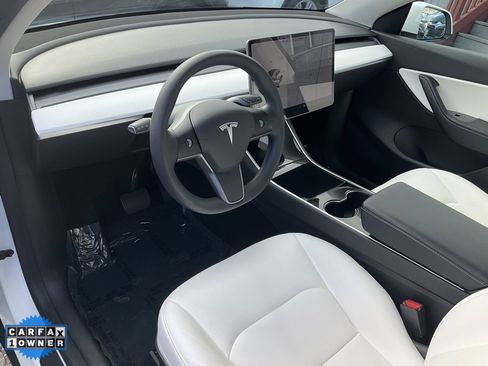 Used 2021 Tesla Model Y Long Range image 6