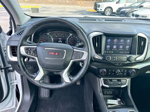 Used 2023 GMC Terrain SLT w/ Elevation Edition image 19