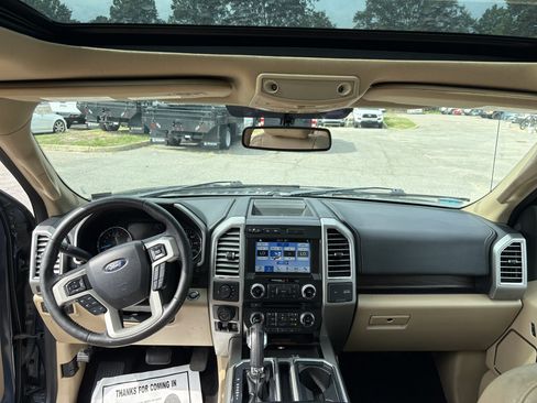 Used 2016 Ford F150 Lariat AWD/4WD image 12