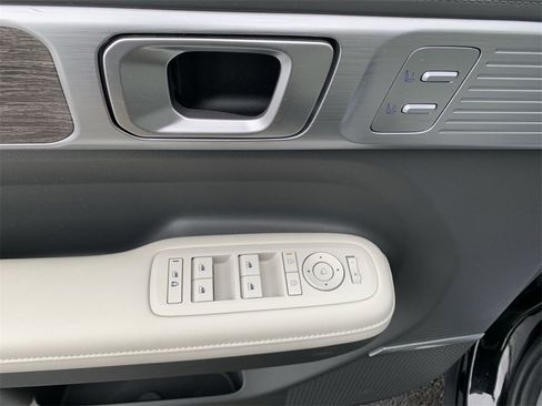 Used 2024 Hyundai Santa Fe Calligraphy image 12