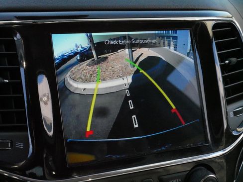 Used 2021 Jeep Grand Cherokee Summit image 30