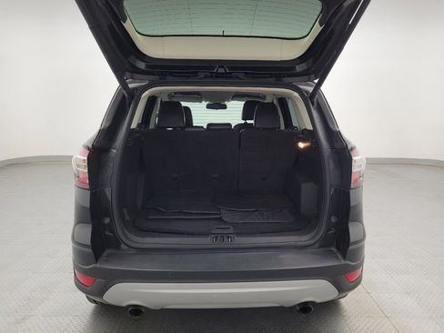 Used 2017 Ford Escape Titanium image 29