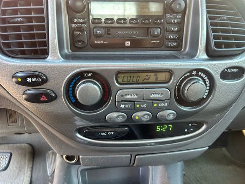 Used 2001 Toyota Sequoia Limited image 13