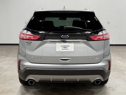 Used 2020 Ford Edge Titanium image 9