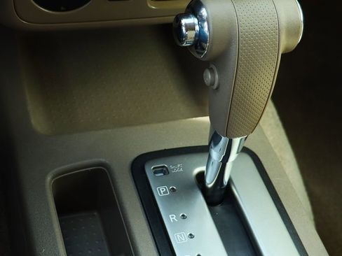 Used 2018 Nissan Frontier SV image 46