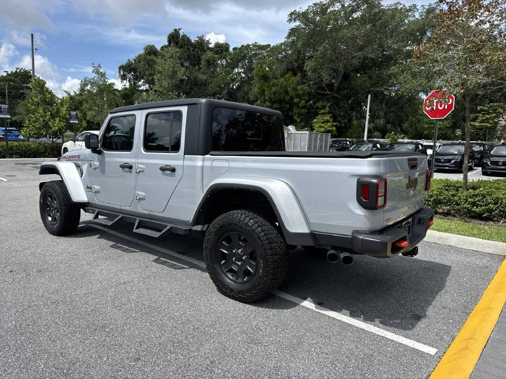 Used 2022 Jeep Gladiator Mojave w/ Trailer Tow Package AWD/4WD image 12