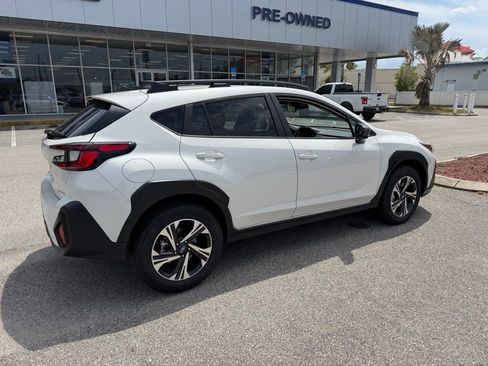 Used 2025 Subaru Crosstrek 2.0i Premium AWD/4WD image 3