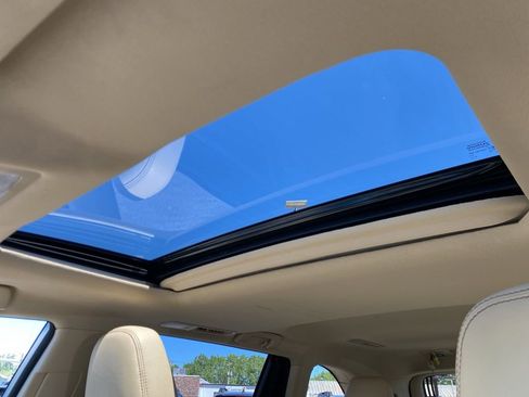 Used 2018 Toyota Highlander XLE AWD/4WD image 19