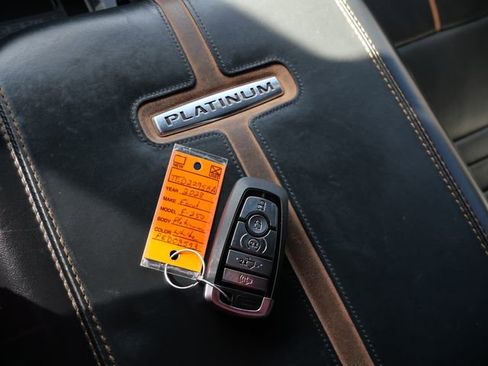 Used 2023 Ford F250 Platinum w/ FX4 Off-Road Package AWD/4WD image 25