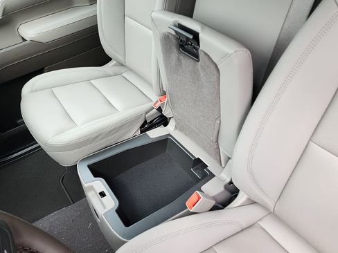 New 2026 GMC Sierra 1500 SLT w/ X31 Off-Road Package image 33