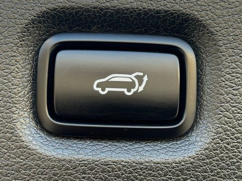 Certified 2021 Hyundai Santa Fe Limited w/ Cargo Package image 9