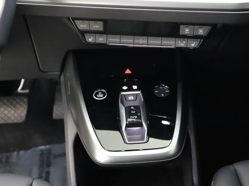 Certified 2024 Audi Q4 e-tron Premium Plus AWD/4WD image 20