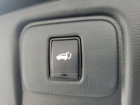 Used 2020 Nissan Murano Platinum w/ Cargo Package FWD image 10