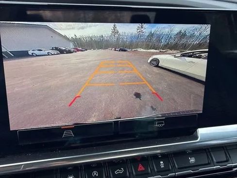 Used 2022 GMC Sierra 1500 Elevation image 16